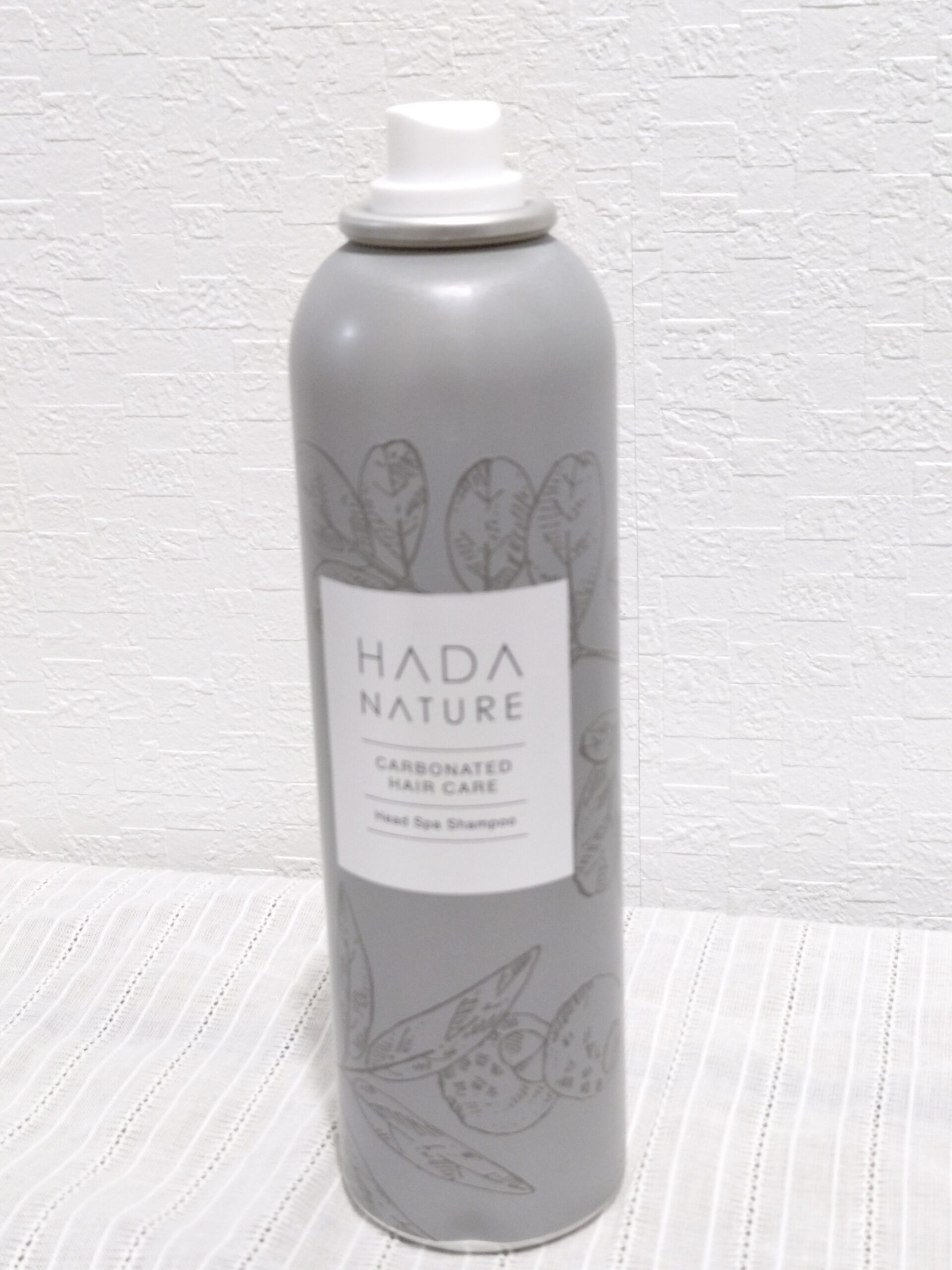 炭酸シャンプーの泡と頭皮のイメージ